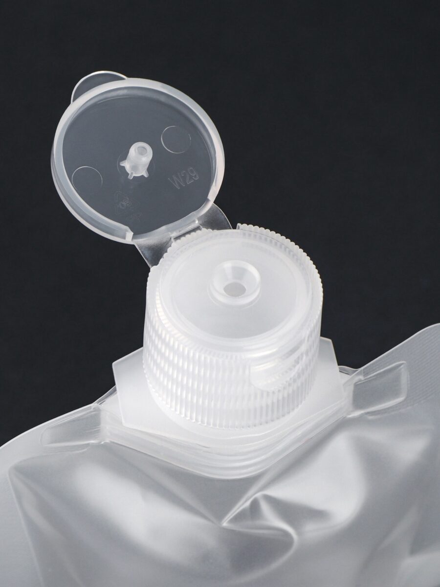 Прозрачная крышка с дозатором для набора хранения жидкостей Прозрачная крышка с откидной защелкой и дозатором, герметично фиксирующаяся на упаковке с резьбовой горловиной