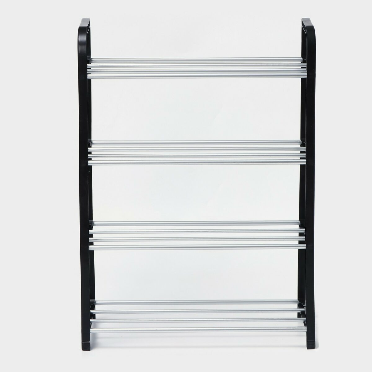 4-ярусная узкая металлическая полка для обуви чёрного цвета напольная Компактная многоярусная металлическая полка для обуви с секциями из трубок чёрного цвета