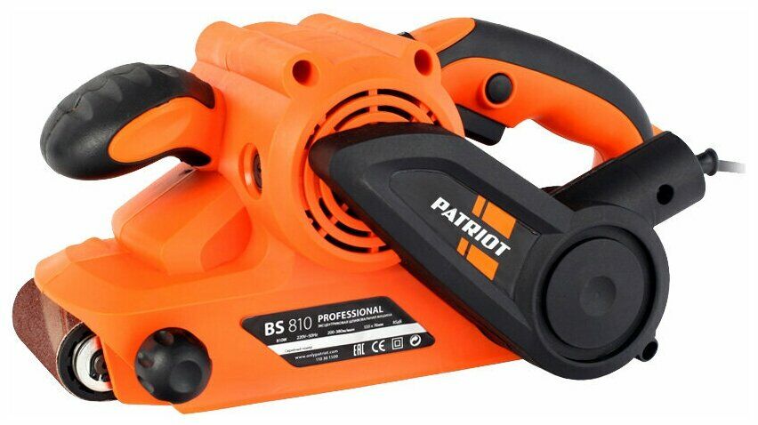 Ленточная шлифовальная машина Patriot BS 810 Professional с мощностью 810W, размером ленты 76×533 мм и эргономичным дизайном