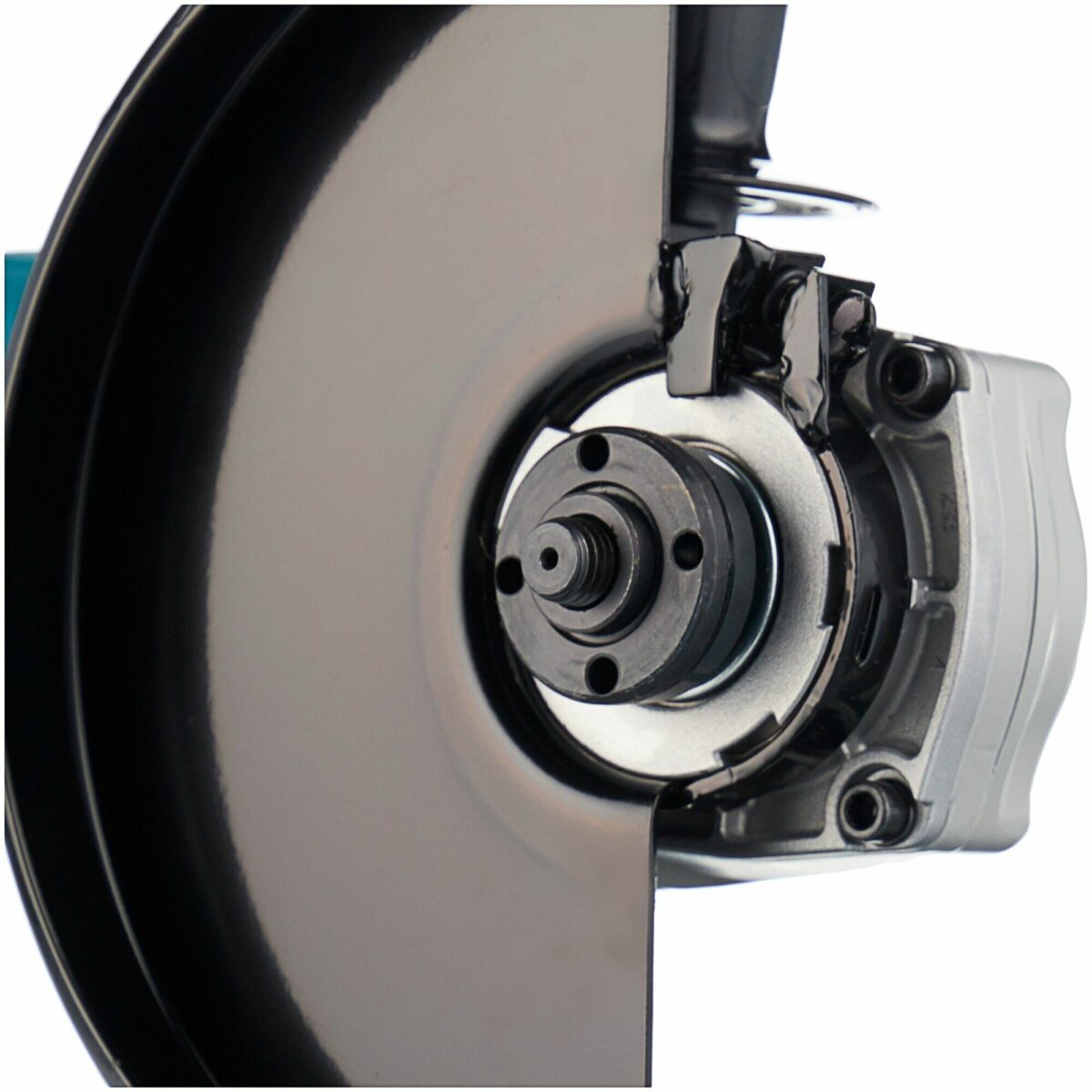 Часть угловой шлифовальной машины с металлическим и пластиковым корпусом, защитным кожухом и системой монтажа диска