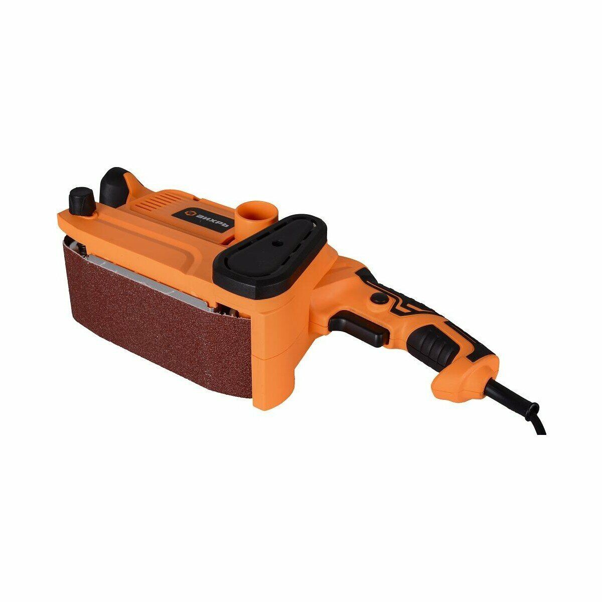 Ленточная шлифовальная машина ЗУБР оранжевого цвета с черными элементами, абразивной лентой и удобной прорезиненной рукояткой