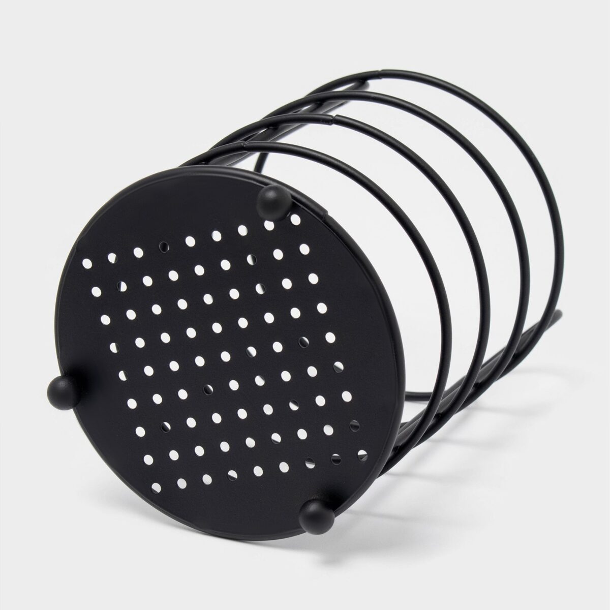 Компактная чёрная настольная сушилка для столовых приборов с глубоким поддоном Чёрная пластиковая настольная сушилка для посуды с глубоким поддоном и отделениями для хранения кухонных принадлежностей