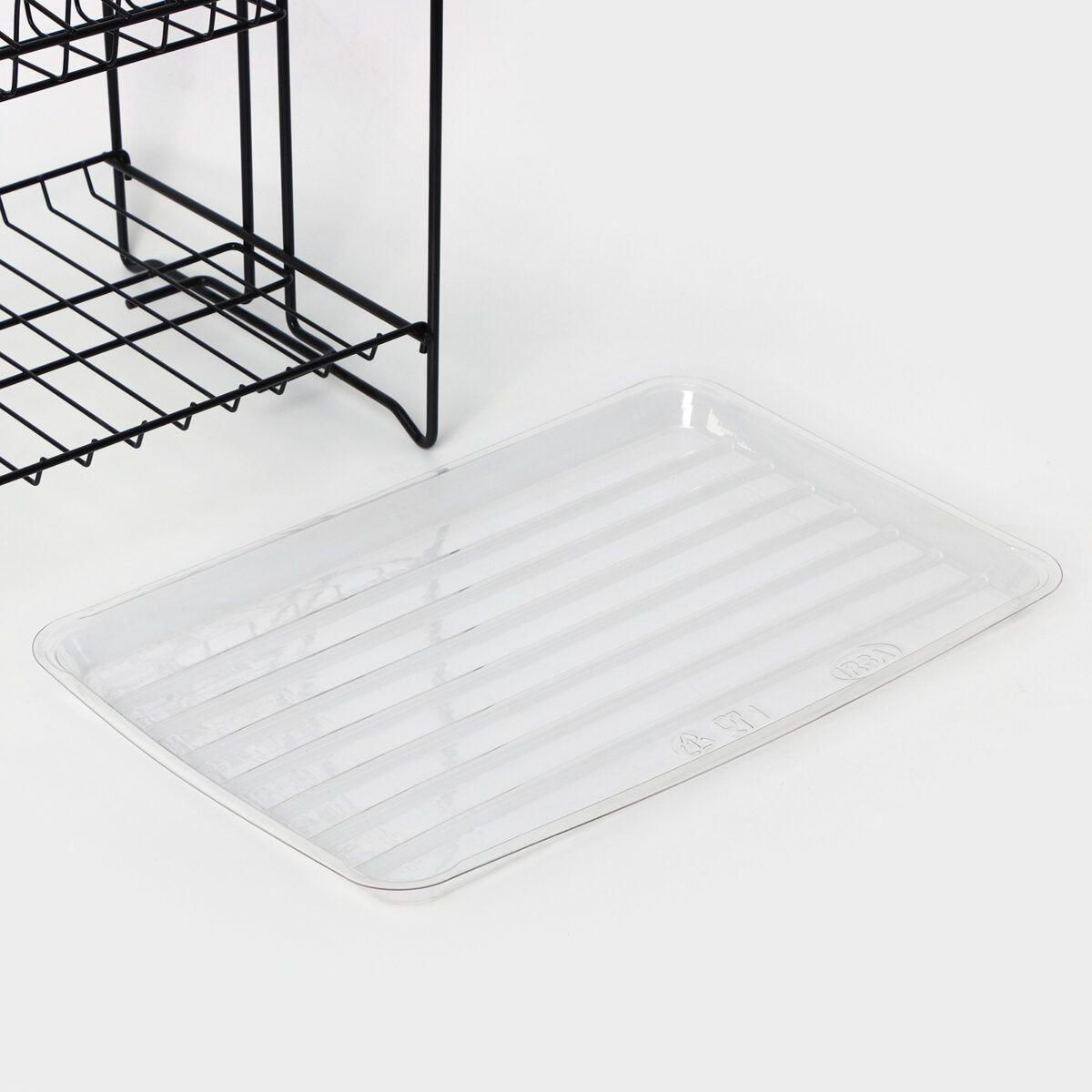 Чёрная двухъярусная сушилка для посуды с разборной конструкцией и поддоном 39.5x24x29.5 Двухъярусная компактная сушилка для кухни с чёрным дизайном и прозрачным поддоном для стекания воды