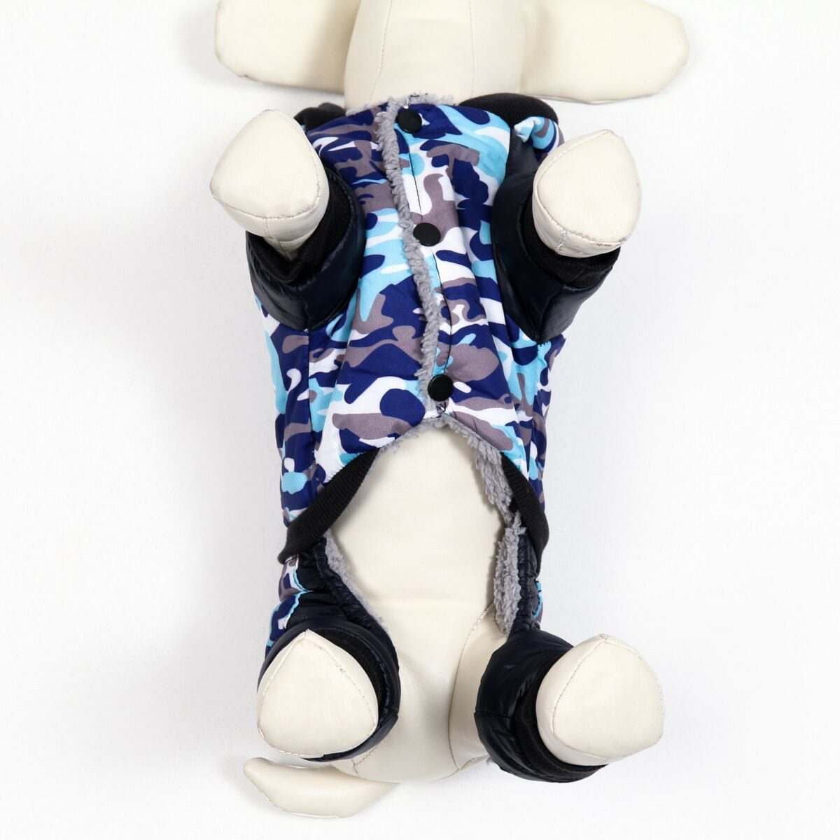 Утепленный зимний комбинезон для собак мелких пород с капюшоном, камуфляжным принтом и меховой подкладкой