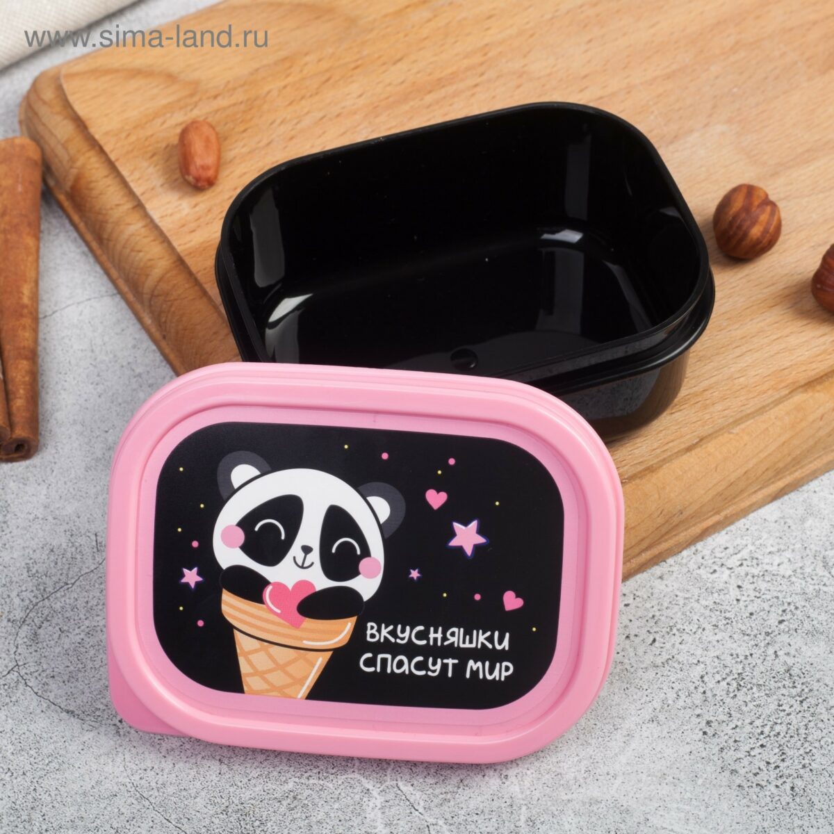 Мини ланч бокс 150 мл герметичный с розовой крышкой и мультяшной пандой Компактный прямоугольный ланч-бокс объемом 150 мл с розовой крышкой, изображением панды и черной основой