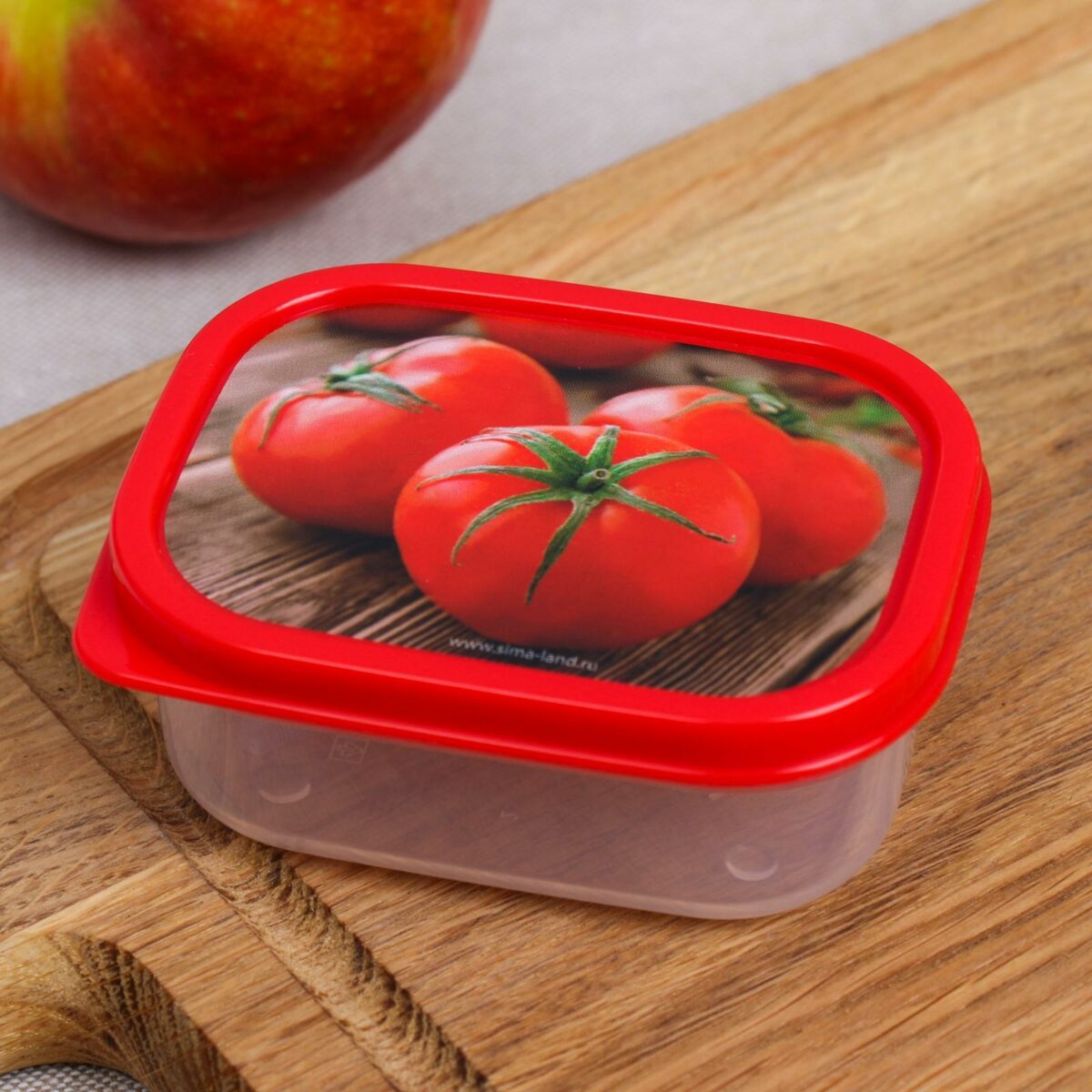 Прямоугольный ланч-бокс из пищевого пластика объемом 150 мл с крышкой красного цвета и изображением томатов